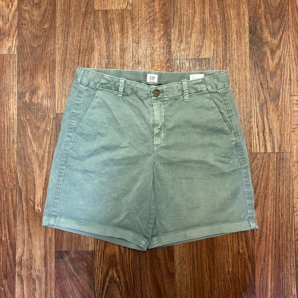 Green Gap for Good girlfriend shorts